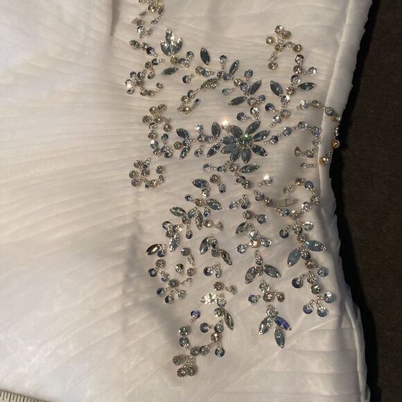 Women’s Wedding Dress with Side Design Ruffles & Corset Back Size L NWOT - Picture 8 of 11